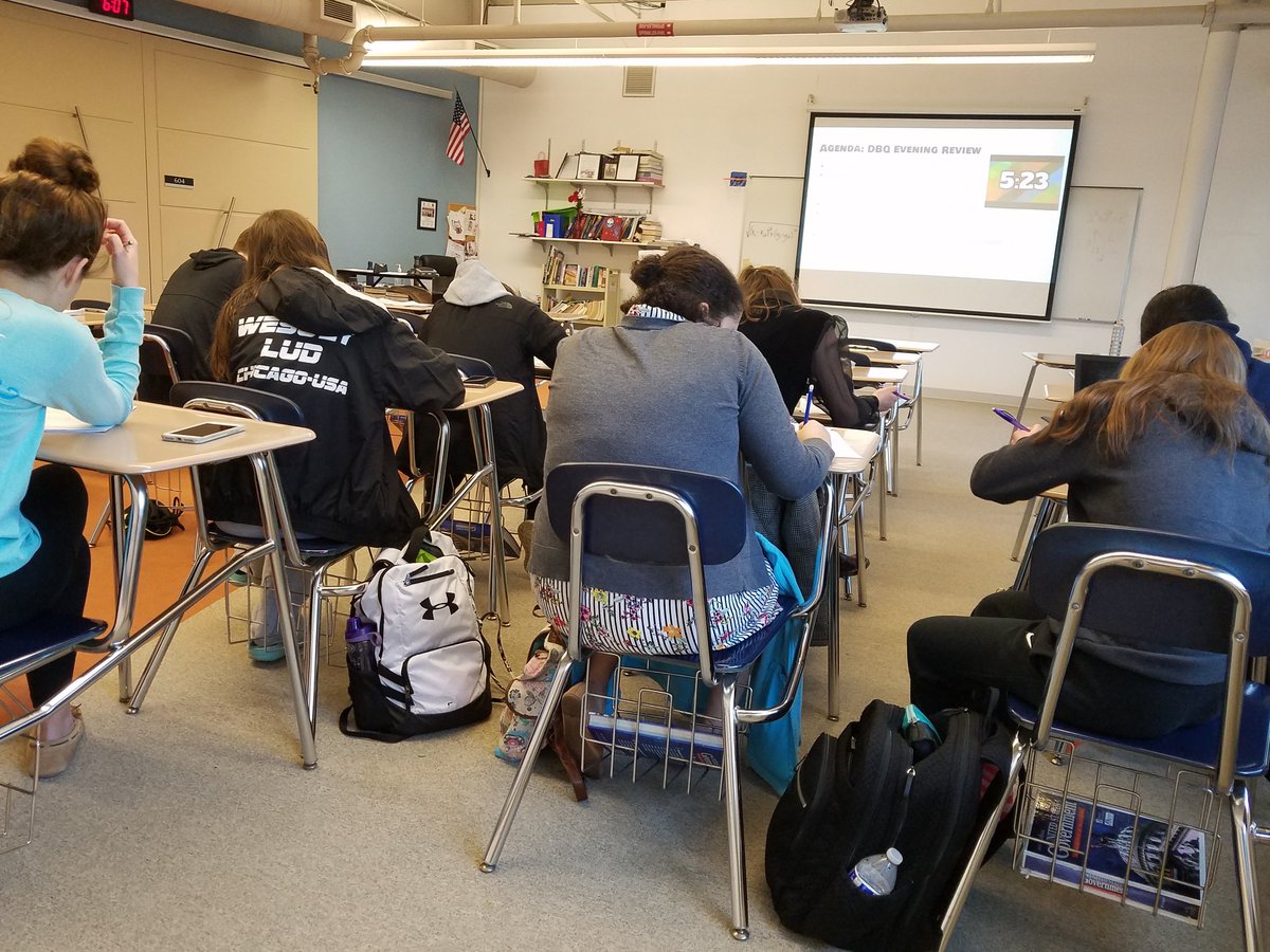 MrKrason's tweet image. APUSHers #StriveForAFive evaluating the extent of political change in the Progressive Era at our 1st DBQ evening review!