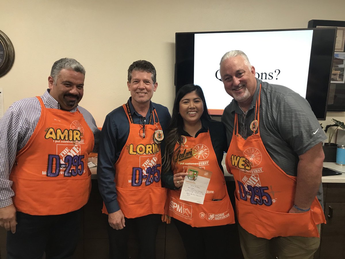 WDentonthd's tweet photo. Thanks for the D295 Aprons! Huge Shout Out and Homer for D295 DSM Leilani for her Leadership, Partnership, Mentorship, and Friendship! HDIS San Francisco has your back! #EveryStoreEveryDay @MikeSpates @THDLeilani @lionel_stevens @wendyofthewest https://t.co/4LLD0kl2vA