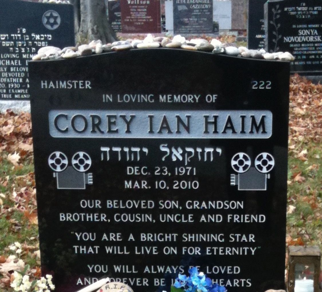 JLifePearson's tweet image. Miss ya buddy... I can't believe it's been 10 years  #Haimster #RIP