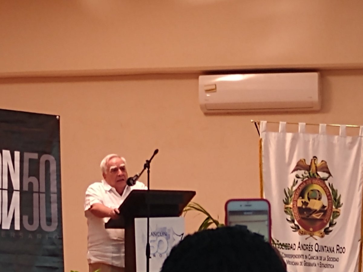 #Cancún50Años Hoy el último #Gobernador del #TerritorioDeQuintanaRoo #DavidGustavoGutiérrezRuíz  y colaborador del  Ex-Presidente Lic  #LuisEcheverriaAlvarez quien inicia el #ProyectoCancún con apoyo del #BancoDeMéxico presidido por #AntonioEnriquezSavigñac <a href="/chetubien/">Comunidad Chetubien</a> <a href="/cancunmio/">CancunMio.com</a>