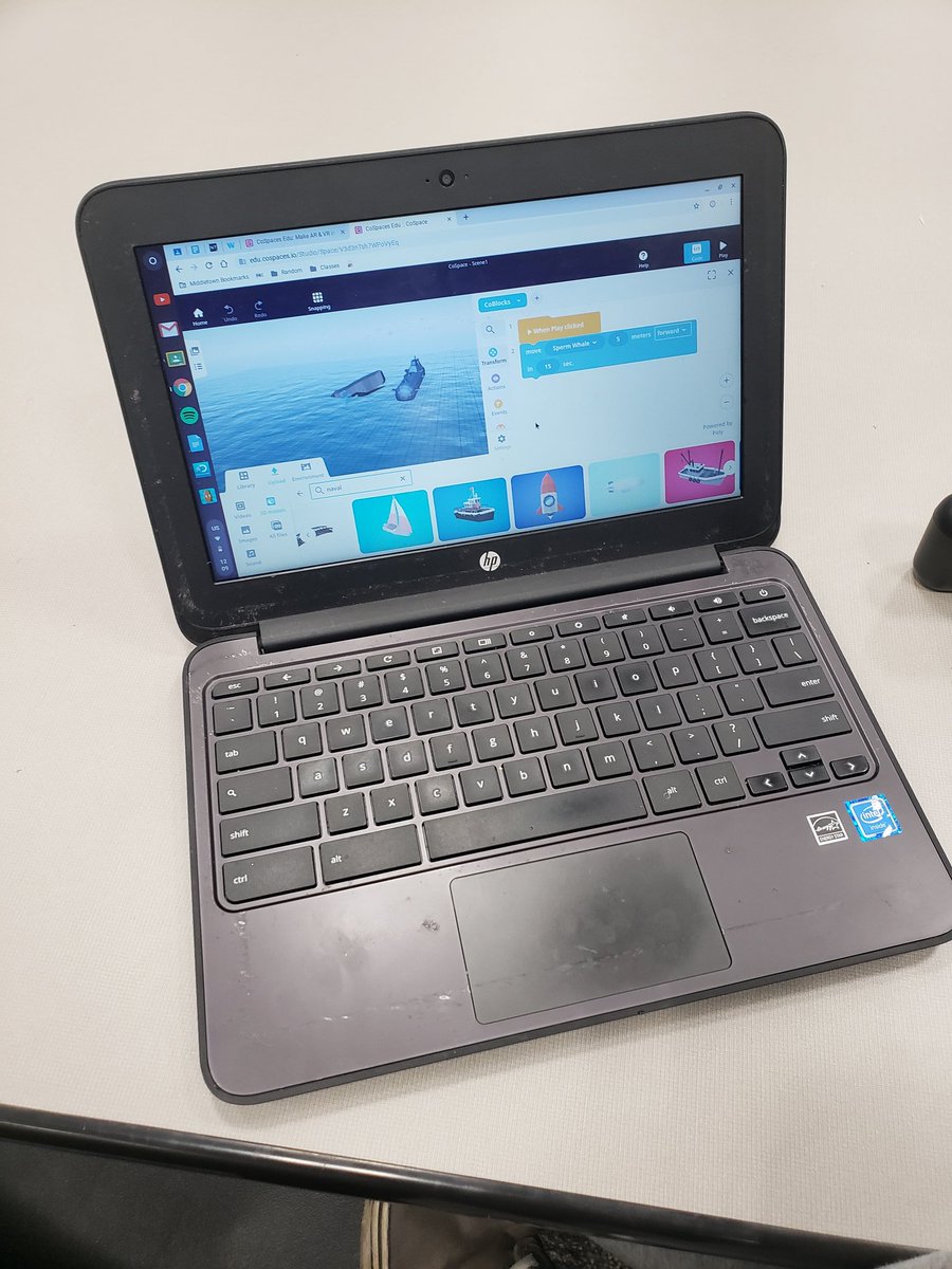 USII Students begin to work on their choice WWII projects. Infographics, 3D printing models, student created models, augmented reality/interactive infographics and one pagers <a href="/mrslip02/">Lisa Lippincott</a> #individualizedinstruction