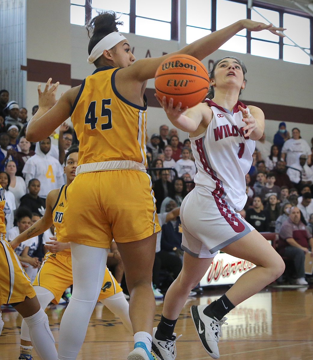 gerhard_dale's tweet photo. Wildwood and Woodbury girls basketball battled it out tonight for the South Jersey Group I  championship. @CMCSports @WildwoodPSD https://t.co/O9OIKMgxzV