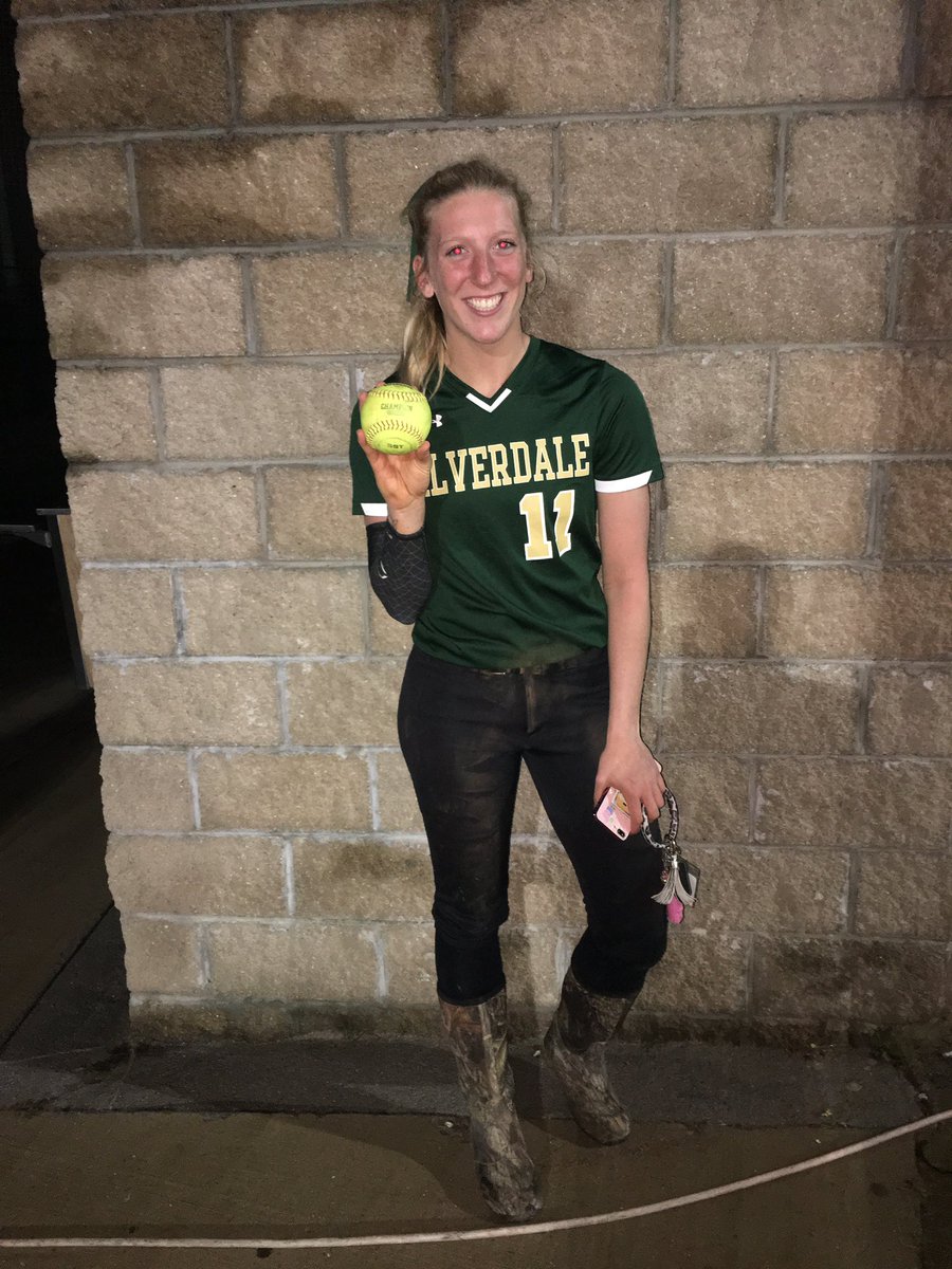 elite_18u's tweet image. Breanna Sexton goes Yard for #2!!!!

#ProudtobeElite