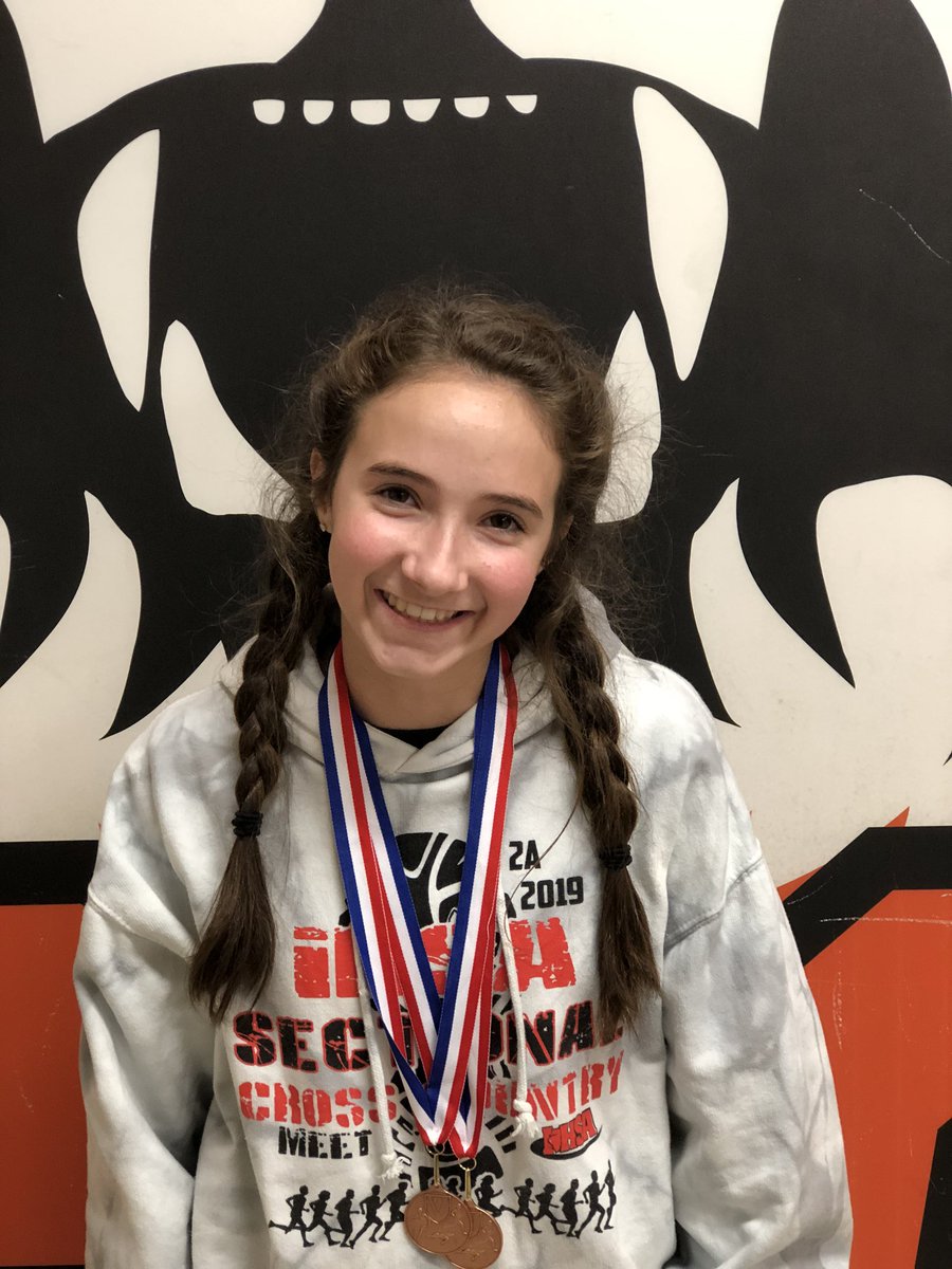 CoachShutters's tweet photo. Kylie Smith had an amazing run which she earned 4th place at 2020 indoor conference. #werclc https://t.co/zHEiDdiaCe