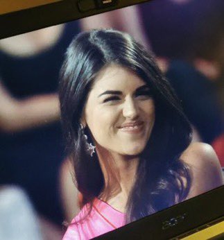 just_bachelor's tweet photo. My queen NOT TAKING BARBS SHIT!!! our queen does NOT deserve this!! #TheBachelor https://t.co/Es27fhvEe5