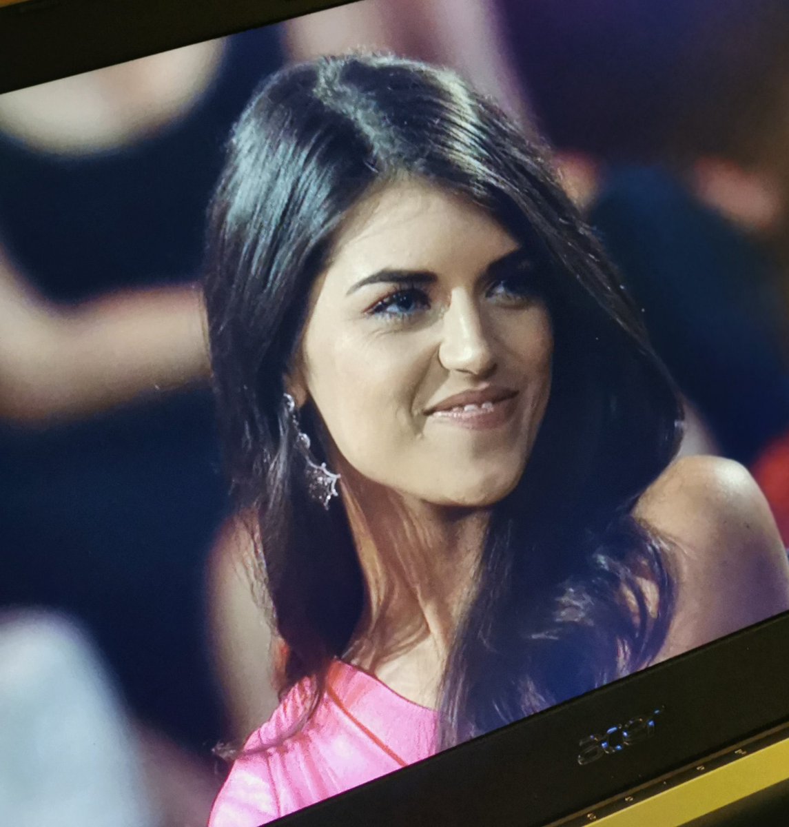 abbyydaniellee's tweet photo. “I will not say a negative word about anyone or anything” a true QUEEN #TheBachelor #TheBachelorFinale https://t.co/IMbge57BfT