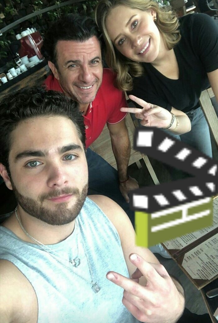 Maca_Said_Love's tweet photo. Mi niño @carlossaidof sigue grabando #Comotünohay2 😍😘 https://t.co/srx8BYHMzW