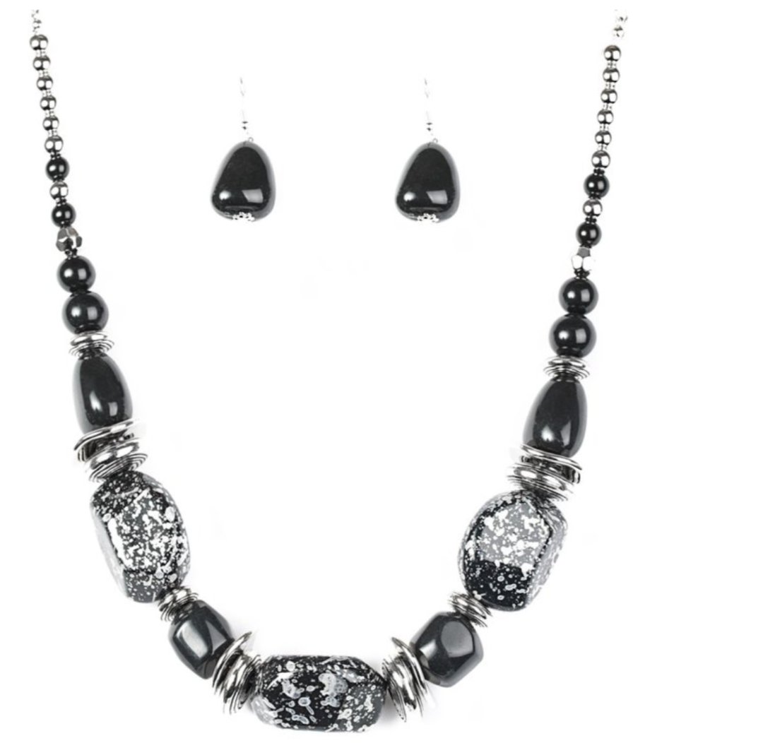 JewelsJesse's tweet photo. #boldbeauties #earringsandneckleaceset #womenset #fivedollareach #statementmaker #alleyesonyou https://t.co/YiAHFo9ltg