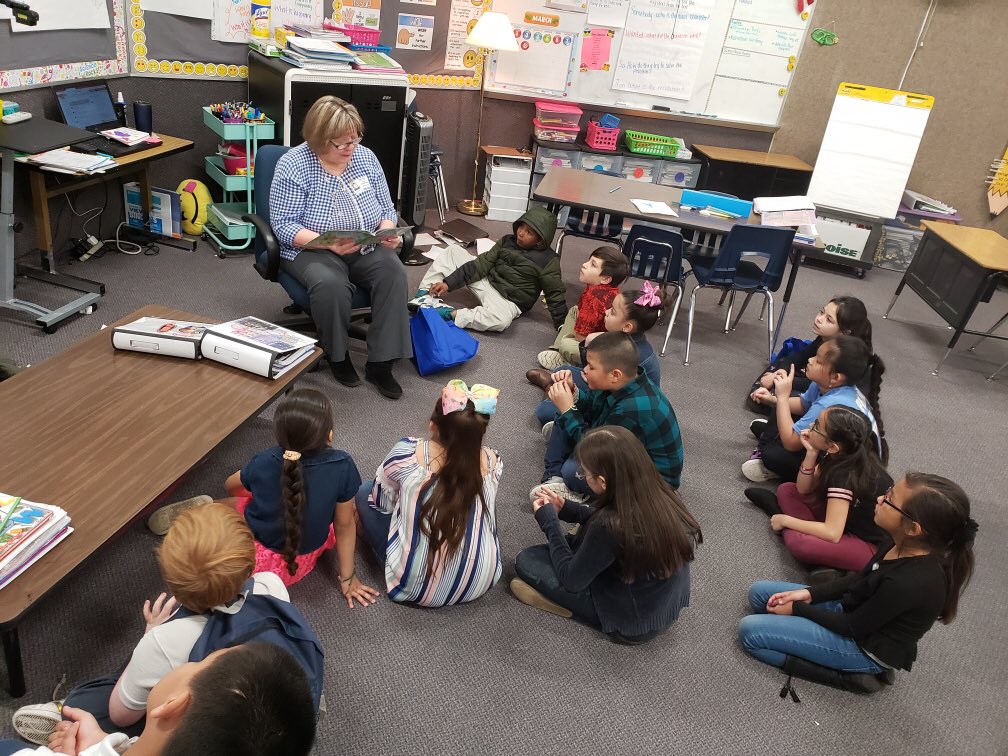 colvincougars's tweet photo. Thank you Rotary Club for coming to Colvin for RIF Day!  We love having you at Colvin. 
#ColvinPRIDE
#WPSproud https://t.co/AiwB40RFeV