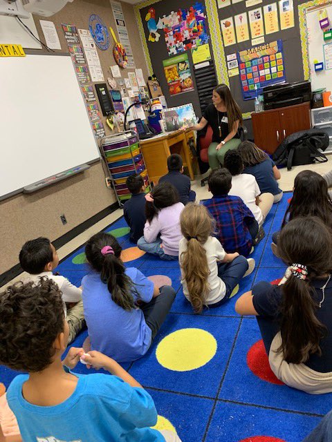 colvincougars's tweet photo. Thank you Rotary Club for coming to Colvin for RIF Day!  We love having you at Colvin. 
#ColvinPRIDE
#WPSproud https://t.co/AiwB40RFeV
