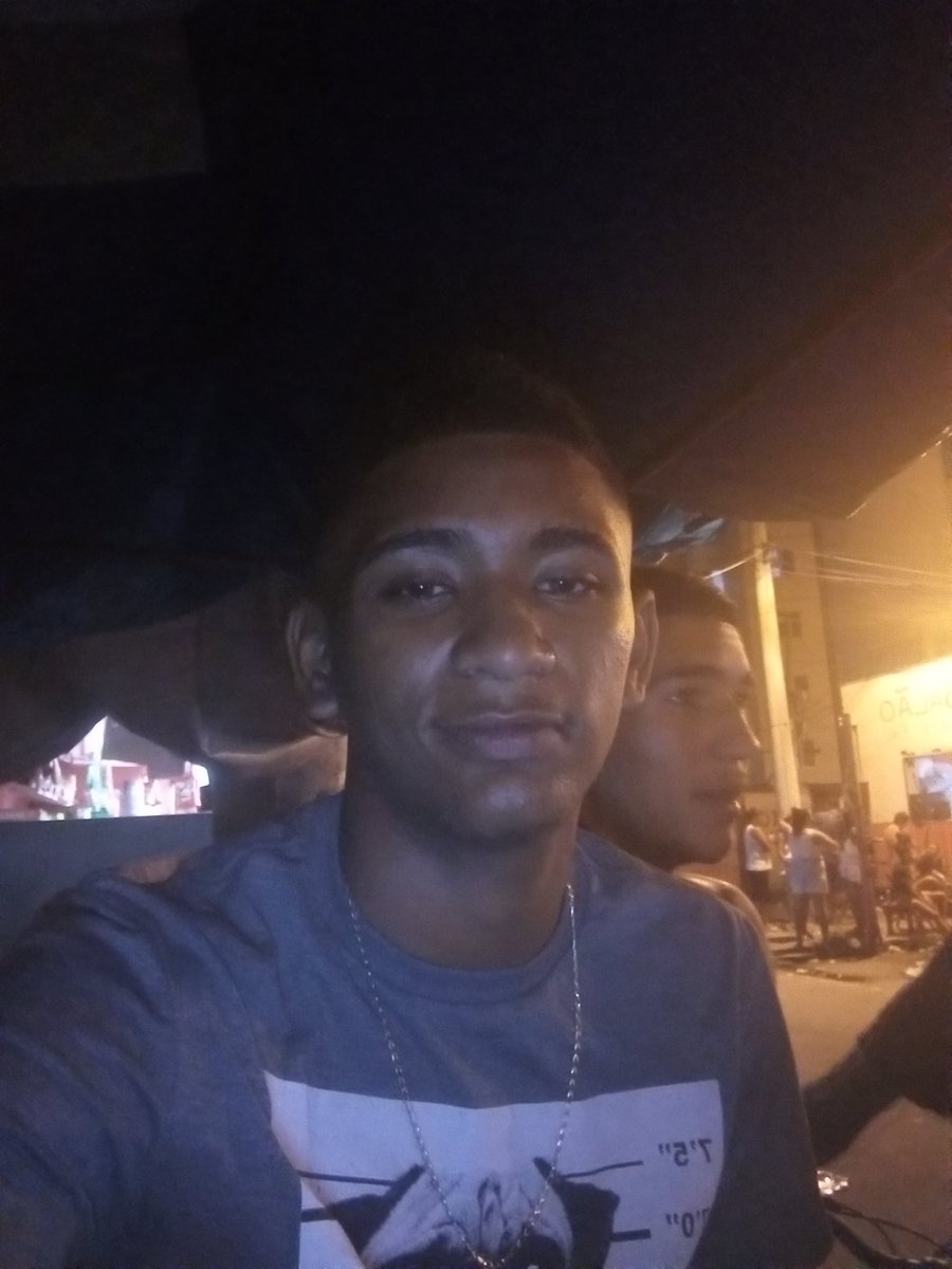 Macakinho7's tweet photo. Sempre Agindo Na Pureza, Falsidade Nos Joga Fora ..✌🏽💭😉 https://t.co/gnGWa2jXVv
