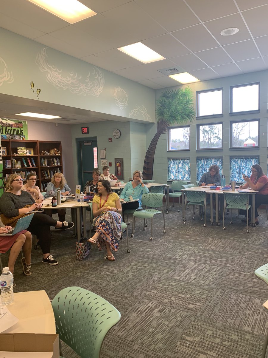 Y’all know what this is a picture off ⁉️ More amazing teachers 👩‍🏫 working hard to learn 🧠 about learner pathways ➡️➡️➡️ because they see firsthand how PL is growing our students! Proud to be #RESChiefs.   💙💛💙💛#PersonalizeSC #PersonalizeRES #LeadHCS #HCSelemcoach