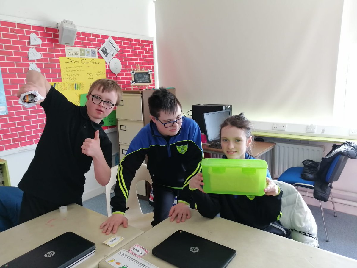 ScoilBernadette's tweet photo. Mrs Powers class were very successful last Friday at the egg drop challenge for #engineersweek. Thanks to Mr Motherway for his fair judging and Catherine for not cheating #eggdrop #boiledeggs #funthroughlearning https://t.co/3YXGMHtTmL