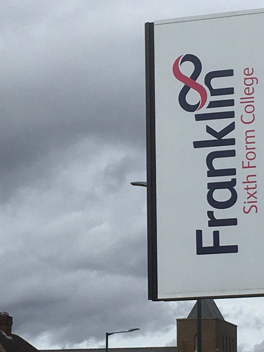 Dominic_Vallier's tweet image. A great day on #Humberside visiting @careersfranklin @Sevenhills___ It was good to hear how you have embedded @StudyLIBF #financialeducation into your curriculum. It was a pleasure to meet your students and hear how ‘it teaches me real lifeskills around handling money” #CeFS