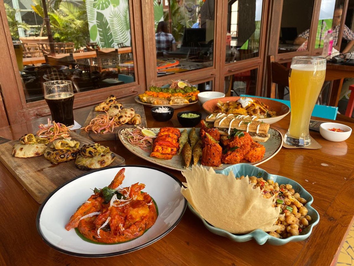 Lunch hour is the best hour! Especially if you spend it with us.

Join us all through the week for Lunch at #Baraza and enjoy a 3-course menu at Rs. 499/-*  or choose from our a la carte menu.

#barazalunches #barazabarsandbites #barazapune #lunch #brunch #punefoodies #yummy