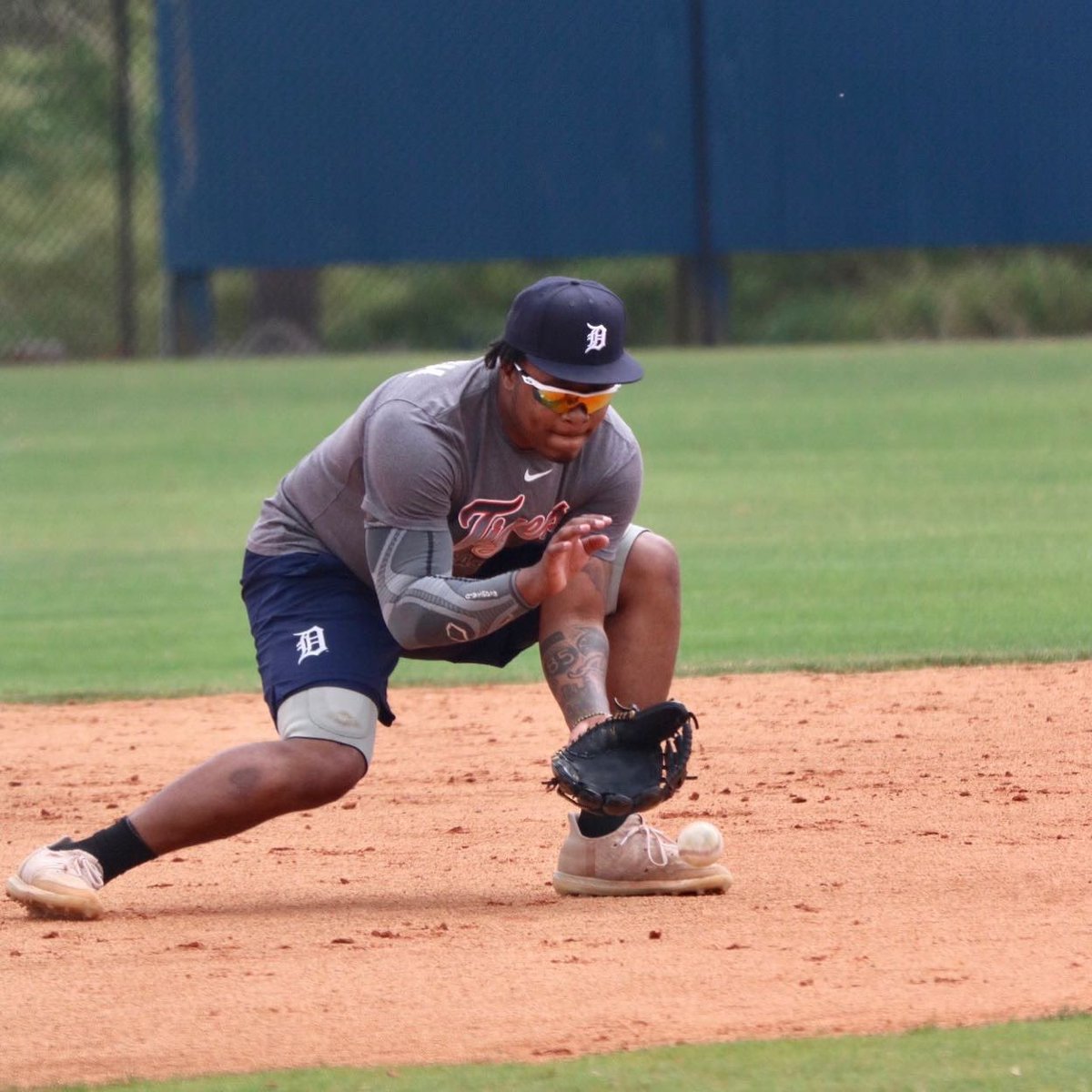Tiger_Lifer's tweet photo. Nice to see Kelvin Smith back in town. 

First full season of pro ball was a bit of a baptism of sorts. Very young, super talented, hard-working kid. Relax and play ball, trust the process. 👊 

@NterriA https://t.co/7cnr04SKoR