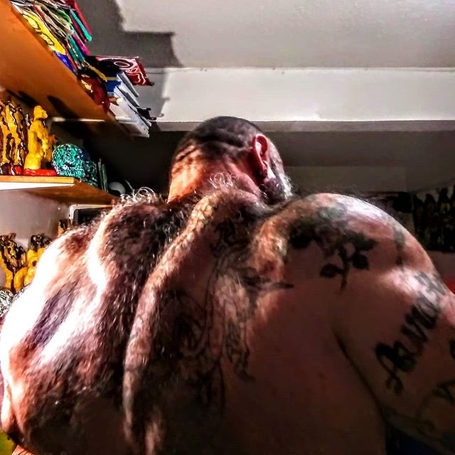 Neverbigmscl's tweet photo. Muscle Eddie https://t.co/Ex9ZP6cfhX
