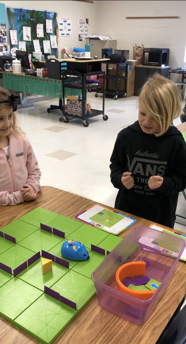 paulamott13's tweet photo. #CodenGoMouse with my #SWAP #1stGraders incorporated the #5Cs & had these Ss asking for more @LinkhornParkES @ChristinePreec9 @KScarbs @vbschools #vbits https://t.co/63HzIJzGIo