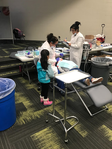 ServingStVrain's tweet photo. #SSTakeover The Sunshine Club has been working with SVVSD for decades, providing free dental screenings and referral to emergency dental services for our students. #stvrainstorm #AllMeansAll https://t.co/ApRgF4gceG