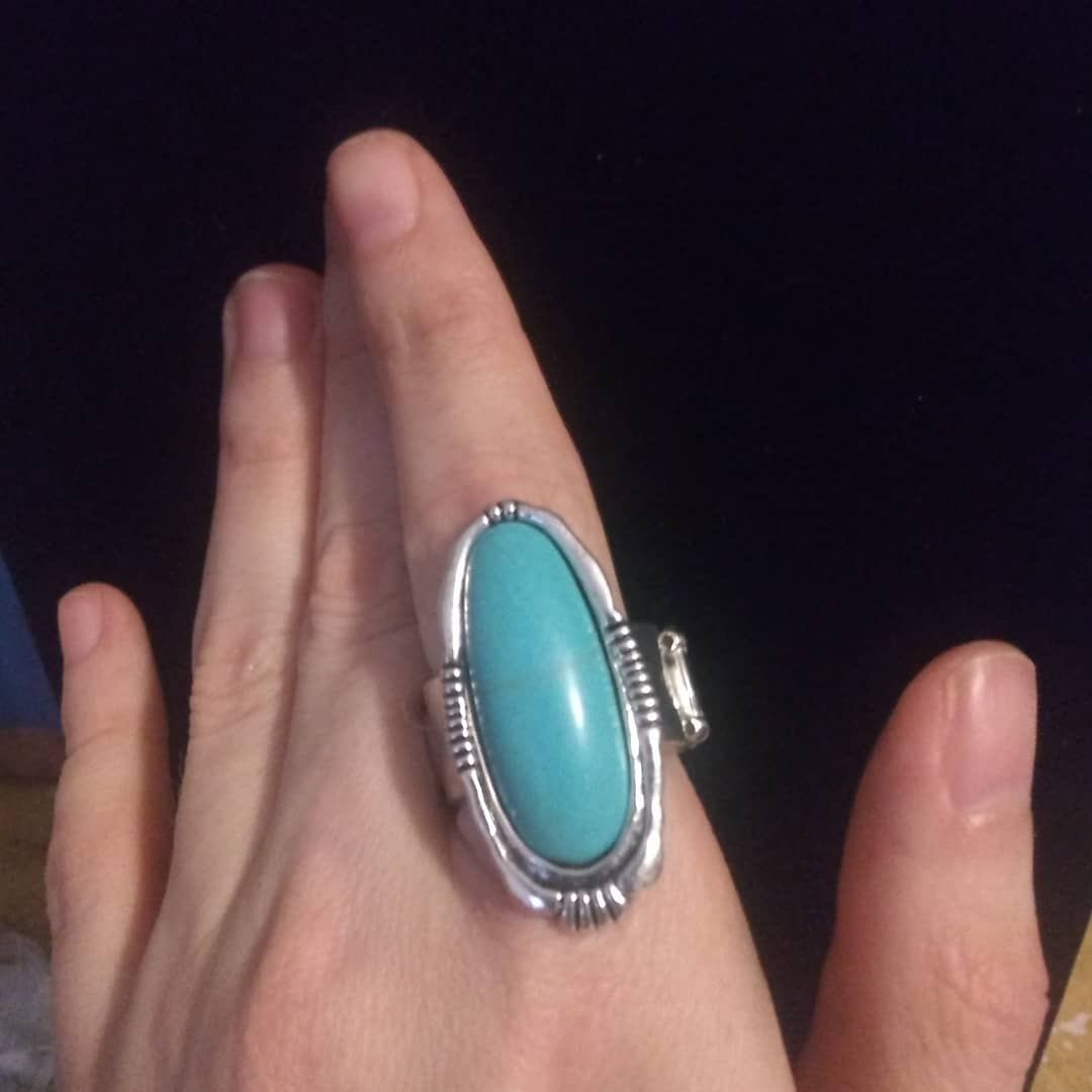raddyman87's tweet photo. Turquoise and silver wide band ring. All paparazzi jewelry is $5, nickel and lead free. Will ship for a flat rate of $4 https://t.co/yugCOf2i0A