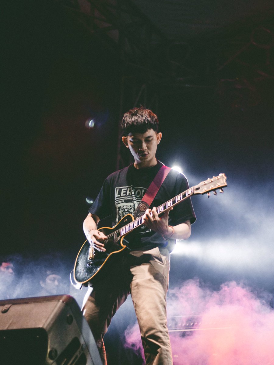 circafaith's tweet photo. Sisa keseruan di @blessthisfest minggu malam, see you on another pit!
.
.
Support by: lerhold &amp; fatbastard pizza
📸: @blckvoiid 
#circafaith #apocalypse #blessthisfest20 https://t.co/bUgqJVVrGY