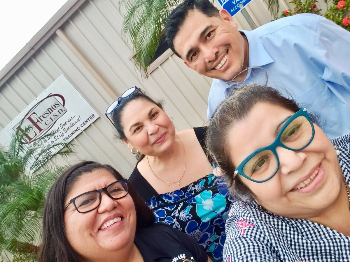 MarthaHinojos14's tweet photo. Los Fresnos CISD Parent Advisory Council (PAC) Training. Gracias Padres por su asistencia y atención a los presentadores.
@ESC1MigrantEd
@gaviladz
#MEPTeamWork
#MEPCollaboration
#MEPBlessed https://t.co/3y599E2d70