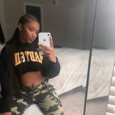 thatssamia's tweet photo. #NewProfilePic https://t.co/nuHcPwZOzb