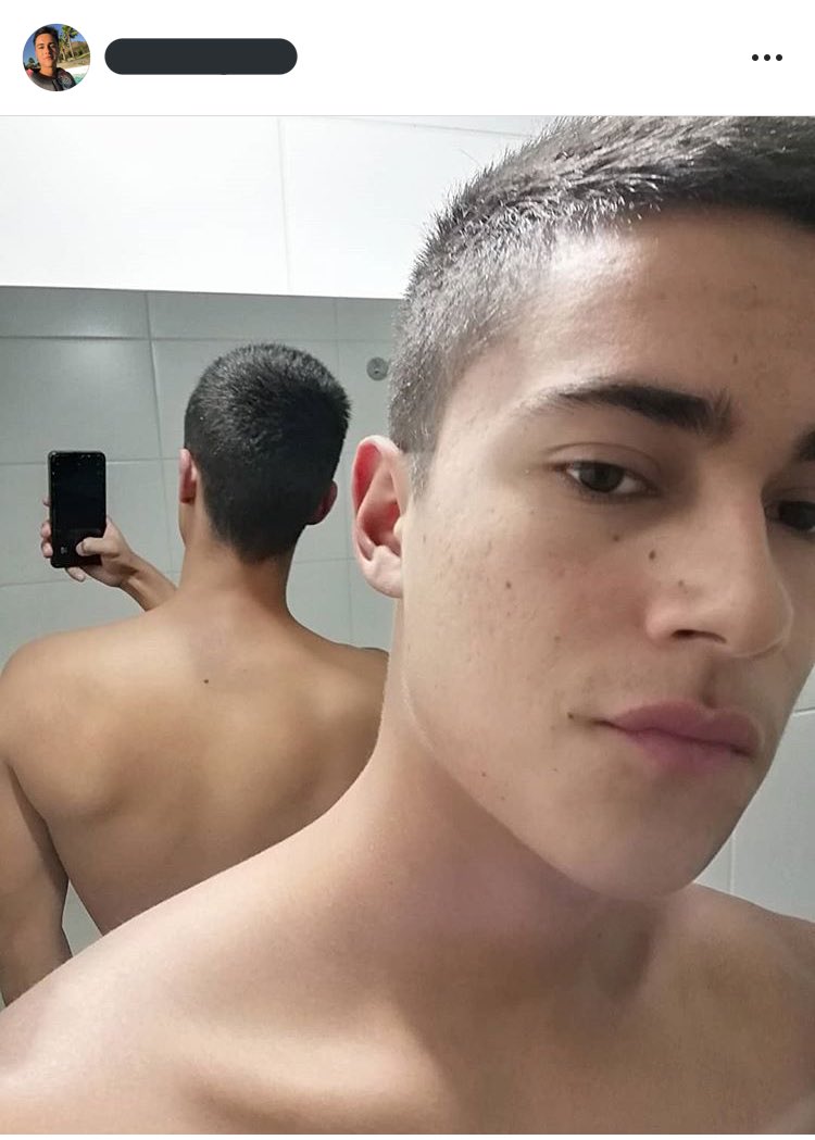 Ricoss_cl's tweet photo. Mauro / 19 años / Chileno 🇨🇱

¿Quien lo pidió?

Rt si quieres algún hetero engañado https://t.co/UBC1k9KFIF