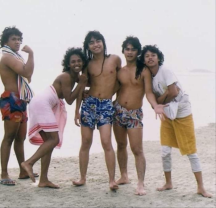 Memoir Muzik Malaya On Twitter Kumpulan Wings Semasa Sesi Fotografi Untuk Album Hukum Karma Https T Co 94uf7uhedq Twitter