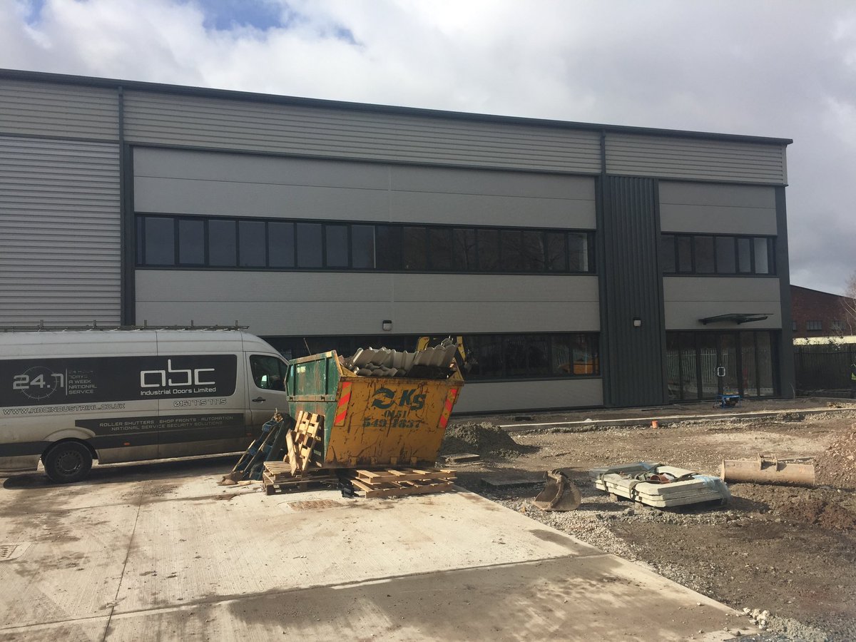 NetworkSpaceltd's tweet photo. Behind the scenes at Central 23, Liverpool. The 23,000 sq ft single unit will complete at the end of this month.

For all enquires please contact @CBRE_Liv @DTRE_LLP.

#betterplacesforbusiness #central23 #liverpool #citycentre #urban #development #merseyside https://t.co/BWRwnbBKYf