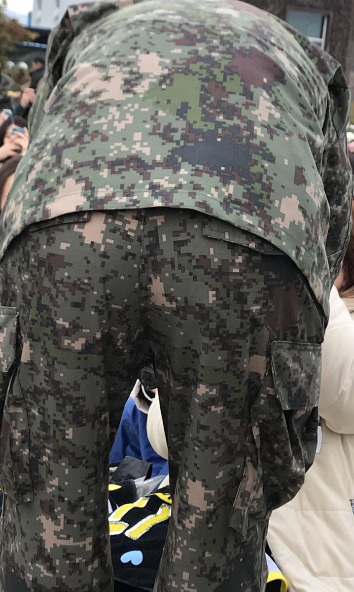 HaveAWildDream's tweet image. I'm sorry but what is this and why is it in my gallery?💀😆