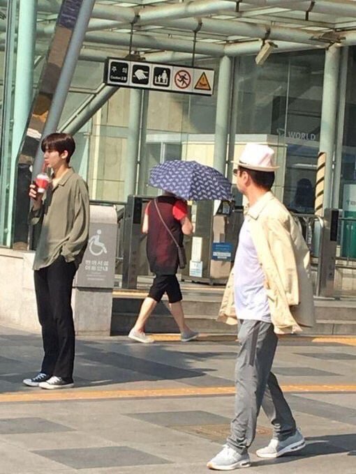 HIYO_990922's tweet photo. 김요핸 목격담 전부 K-바이브 흐르는편 https://t.co/0acKfPnJPV