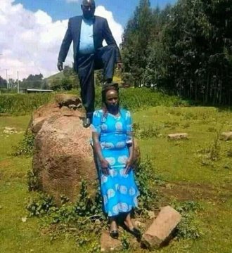 voxpolee's tweet photo. @Gidi_Traffic    Pre wedding pic...🤣🤣 https://t.co/JwUiaFi1PG