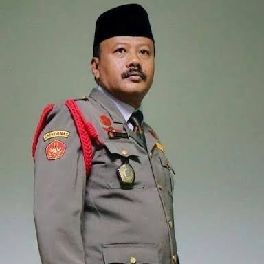 Official_Ansor's tweet photo. Innalillahi wa inna ilaihi roji'un. Telah meninggal dunia Kasatkornas Banser Alfa Isnaeni, Rabu, 11 Maret 2020 pukul 11.19, di RS Kramat Jakarta. 

Mohon doa semoga almarhum husnul khotimah. Amiin.

#BanserBerduka
#KitaIniSama https://t.co/wVVUuXEfzf