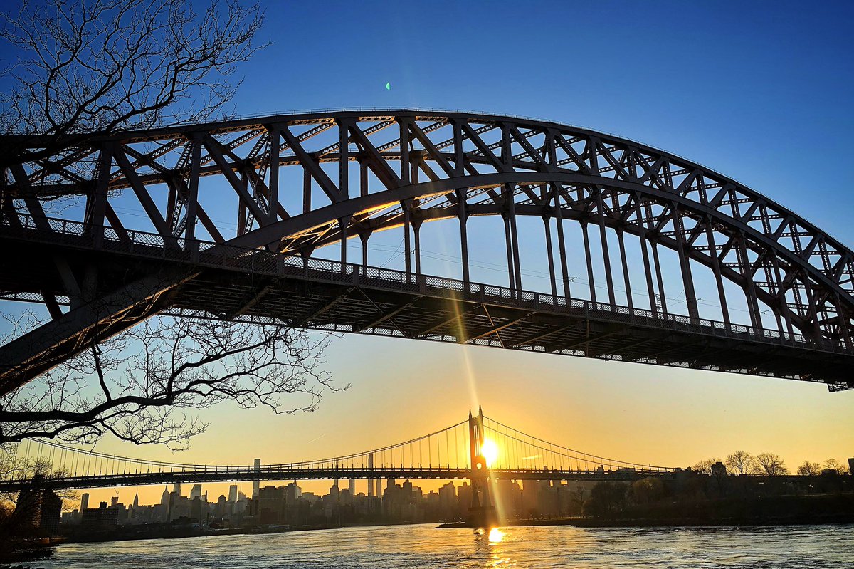 5unaree's tweet photo. Astoria Park, Astoria, Queens, March 2020 https://t.co/qe0df81unn
