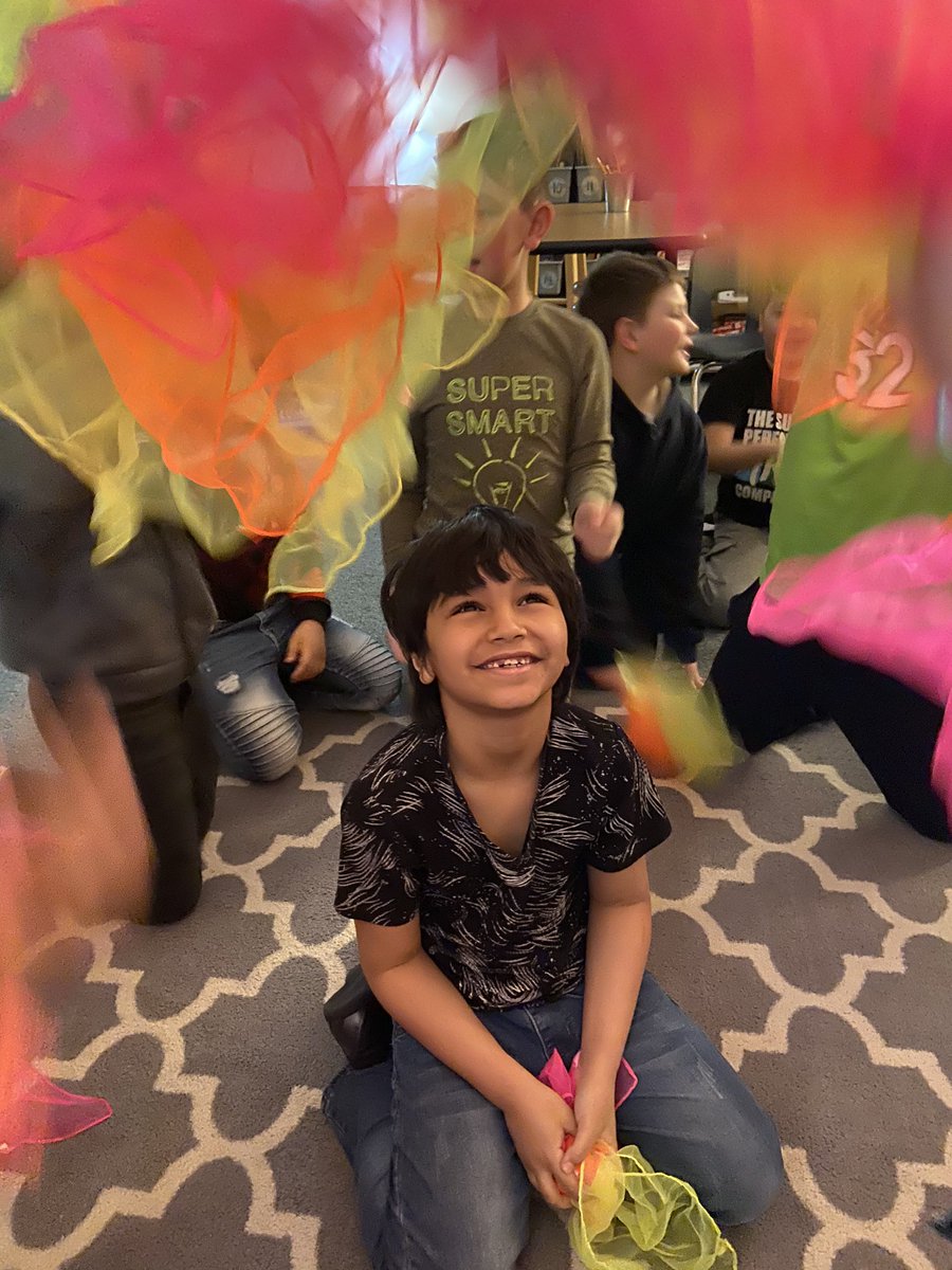 MrsTrosensClass's tweet photo. Celebrating Holi with our friends. Thinking about happiness, friendship, and new life in the spring. ❤️🧡💛💚💙💜 It’s good to be a Wildcat today! #gfwinship #holi #morningmeeting #greeting #friends #spring https://t.co/tEWarkGjdJ