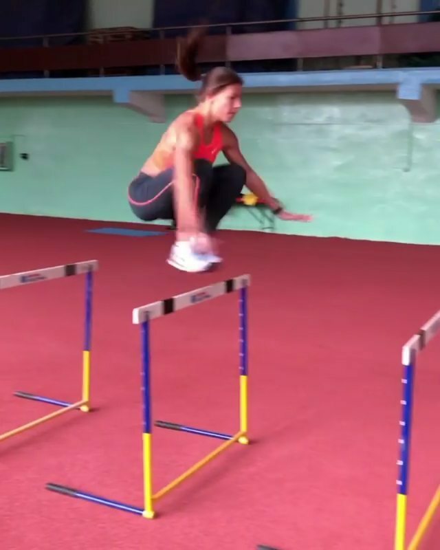 icechamber's tweet photo. Reposted from @marynabekh JUMP day 👊🏼
This time little bit higher ✌🏼
.
.
.
.
#nike #nikewomen #niketraining #nikeworkout #nikesportswear #training #jump #workout #sport #athlete #athletics #trackandfield #home #khmelnitsky #ukraine #fit #bekhlj #hurdles … https://t.co/NovOuyhHu4 https://t.co/ZwA6Qd27eY