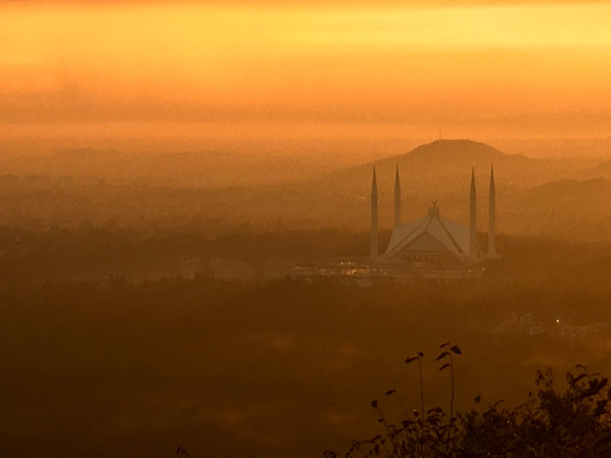 abas_786's tweet photo. @Abbrar Sunset from Damn-e-Koh, Islamabad https://t.co/5cJauSI4Xo
