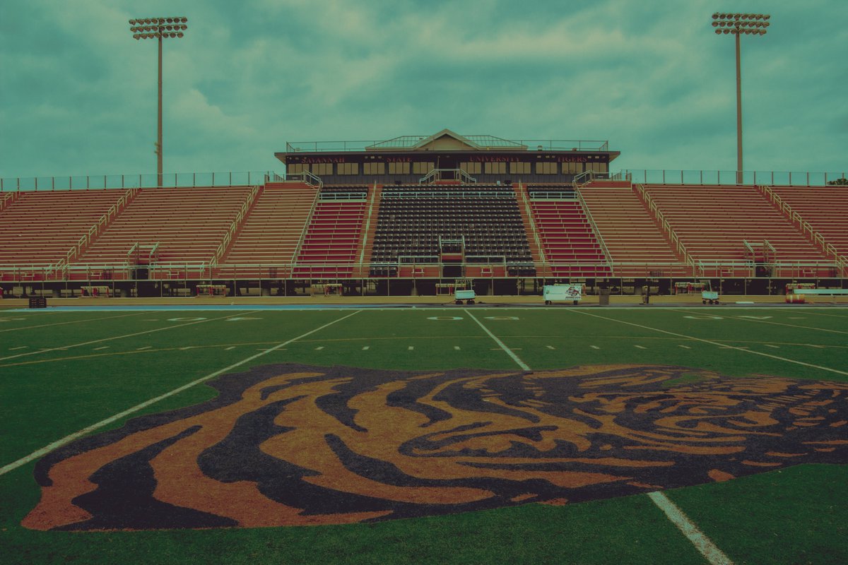 Chev333____'s tweet photo. On the field , you get your stripes or get them snatched $
🐅💙🧡 #HAILSSU #GOBIGBLUE #SSU #SSUFOOTBALL #WRIGHTSTADIUM #SAVANNAH #HBCU #KEEPYAHEADUP #MYSSU #CLAWDOWN #REALSTRIPES #GRADSZN #DEMBOYZ #CoronavirusLockdown 

NO VISIION IS TOO BIG 333 https://t.co/boR5P1khJx