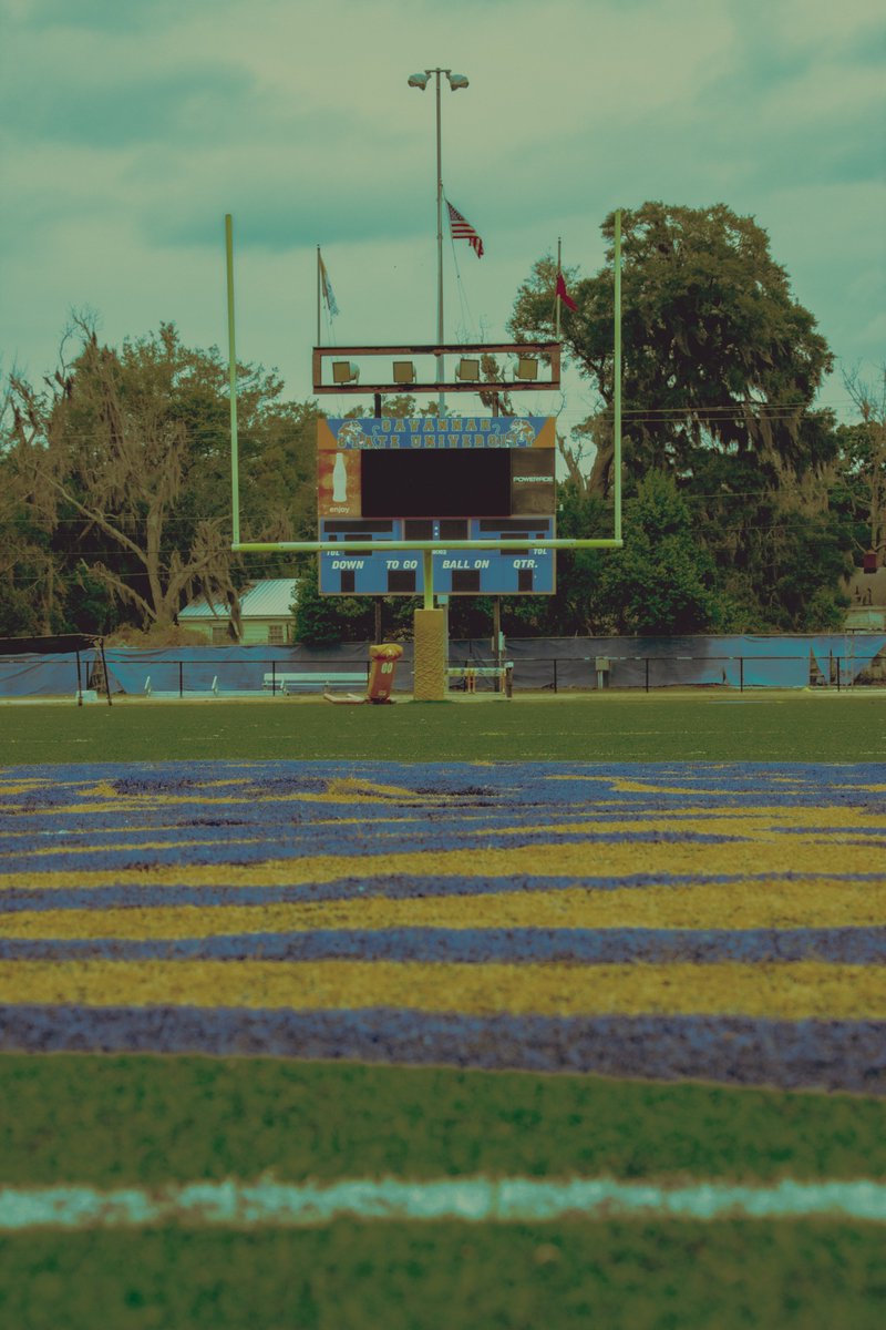 Chev333____'s tweet photo. On the field , you get your stripes or get them snatched $
🐅💙🧡 #HAILSSU #GOBIGBLUE #SSU #SSUFOOTBALL #WRIGHTSTADIUM #SAVANNAH #HBCU #KEEPYAHEADUP #MYSSU #CLAWDOWN #REALSTRIPES #GRADSZN #DEMBOYZ #CoronavirusLockdown 

NO VISIION IS TOO BIG 333 https://t.co/boR5P1khJx