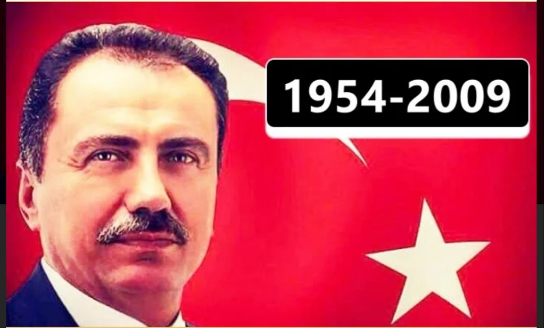 Muhsin YAZICIOĞLU'nu  vefatının sene-i devriyesinde anıyoruz. Ruhu şâd, mekanı cennet olsun.