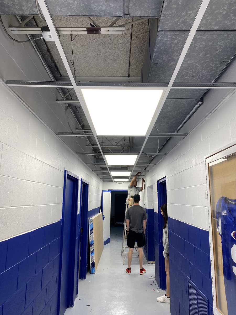 BillyHankins17's tweet photo. New ceilings and LED Lighting being installed in our Field House! https://t.co/TmfC6c6zm0