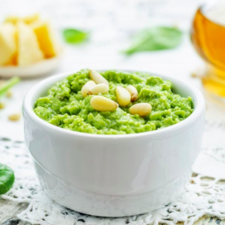 Beaba_Spain's tweet photo. Esta es la primera #RecetaBabycook para esta primavera🌸 Intentamos que nuestras recetas sean lo más completas nutricionalmente posible. Con la #receta de hoy introduciremos verduras, carbohidratos y proteína😊
#Beaba #bebe #comida #familia #puericultura #maternidad #paternidad https://t.co/z8a6R0sZal