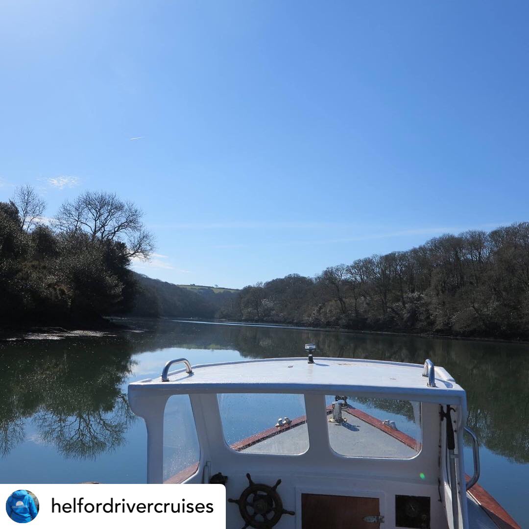 This time last year! We love cruising along the Helford River and creeks and can’t wait to take you out there when this is all over! #keeppositive #cornwall #WeWillGetThroughThis #boattrips #helfordriver