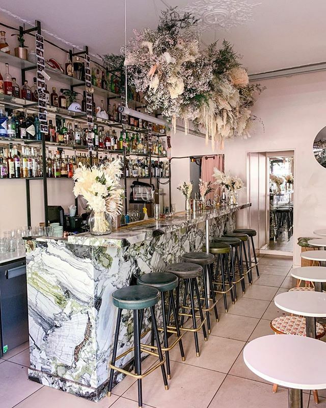 BOLDSummit's tweet photo. Restaurants across the country (and around the world) may be closed for a time, but we can still appreciate their beauty ✨. | 📸: @theglitteringunknown https://t.co/GRCqpso0ZH https://t.co/ytJqXbiQqR