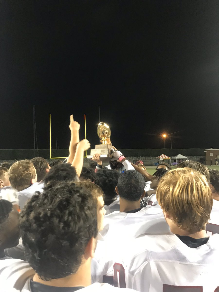 RHHSBearcatsFB's tweet photo. If you are a football person please join the challenge of posting a football photo. Just one picture, no description. Please copy the text in your status, post a picture, and look at some great memories/pictures. https://t.co/laTbhT3xyr