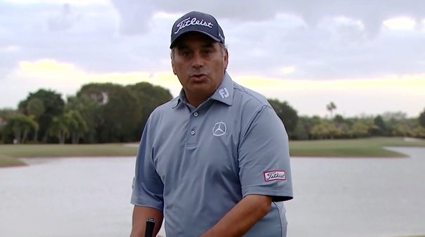 Video de instrucción: <a href="/MBartolomeGolf/">Mariano Bartolome</a> nos enseña a ejecutar chips con el híbrido: bit.ly/2LeN5c0