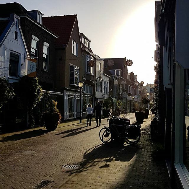 nachholland's tweet photo. Walking down an empty street
#dutchlife #streetlife #holland #netherlands🇳🇱 #walkingoutside #thisisholland #instanetherlands #dutchcity #niederlande #igersnetherlands #discover_holland #superholland https://t.co/llYQvgJVT8 https://t.co/K9I8RoePUX