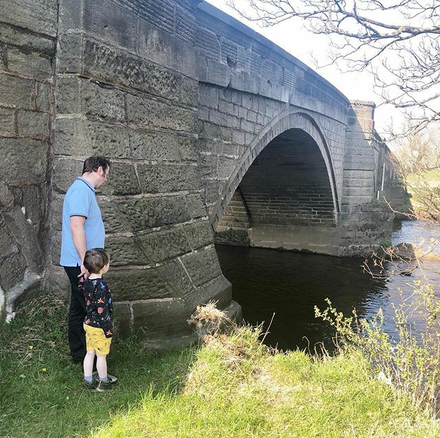 Today’s daily walk was a trip down to the river and exploring under the bridge. I hope you got out today for some exercise and if you are self isolating, stay strong! #lockdown ift.tt/2UjXTKE