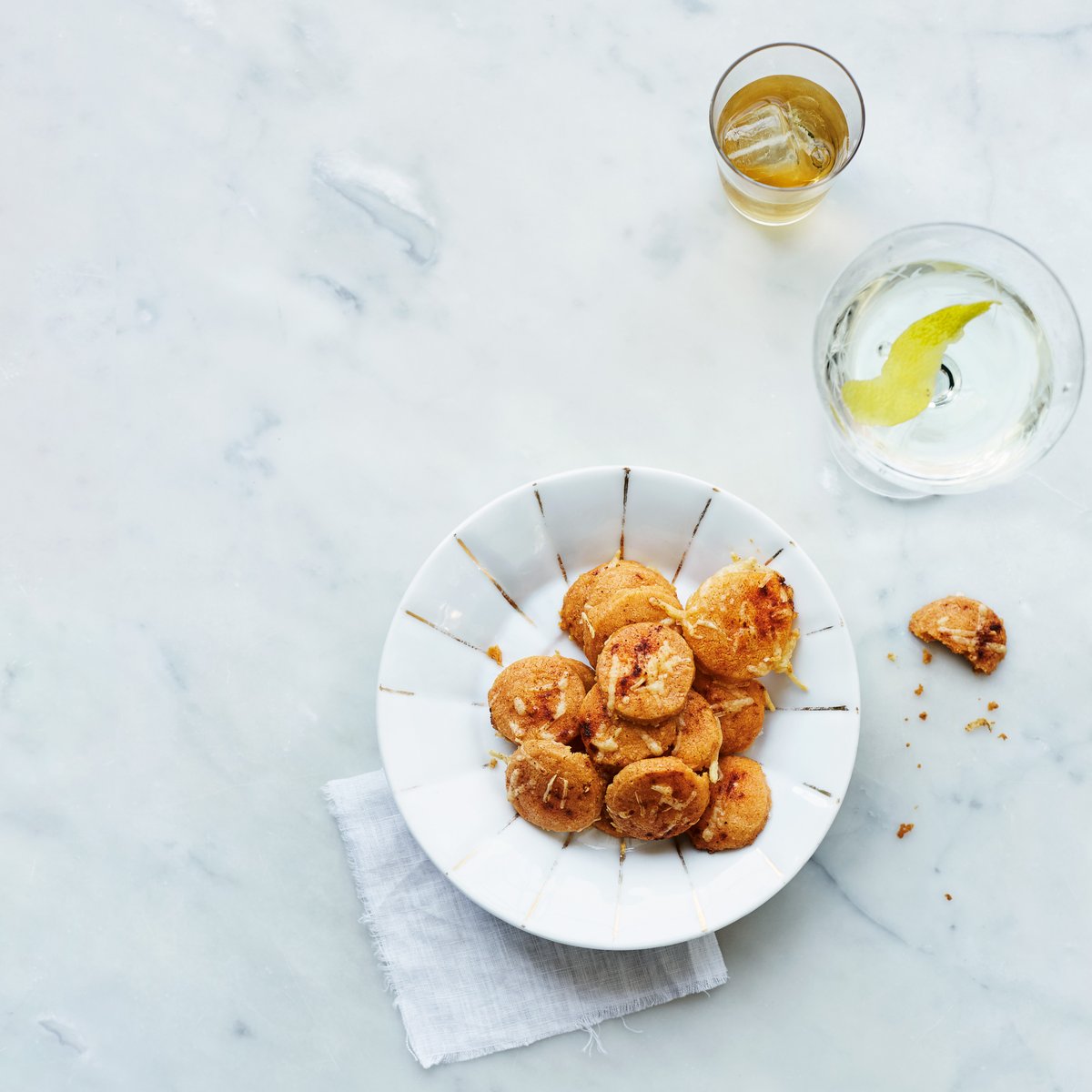 Comte_USA's tweet photo. Treat yourself to Melissa Clark's delish Comté Crackers! A comfort in these trying times!  #DinnerinFrench, #Comté, #jura, #iloveimportedcheese
(Photographs by Ed Anderson. Photograph copyright © 2020 by Laura Edwards. )

https://t.co/vjA7cXijVW https://t.co/wJDriXtSkE